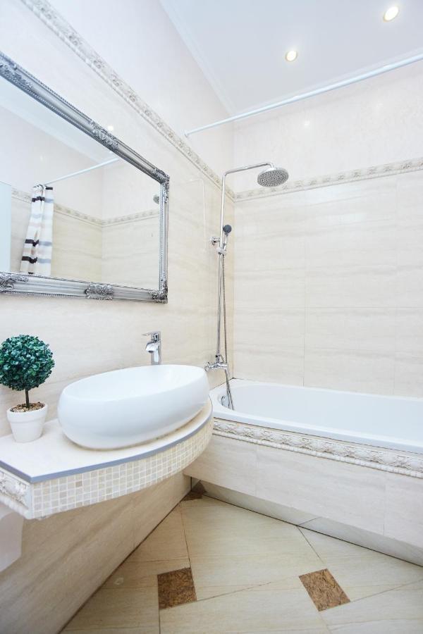 אודסה Terrace Garden Seaside Apartments מראה חיצוני תמונה